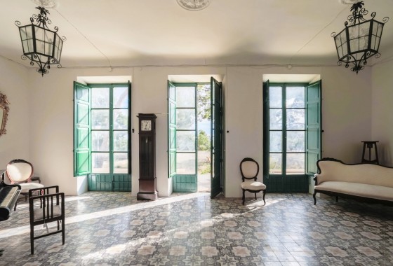 Sale - Detached Villa -
Alicante - Costa Blanca