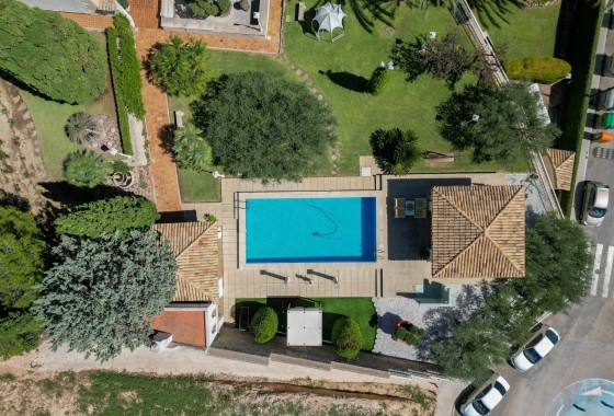 Herverkoop - Vrijstaande Villa -
Alcoy - Inland