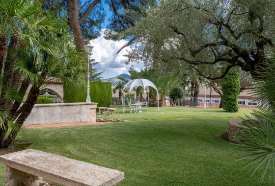 Herverkoop - Vrijstaande Villa -
Alcoy - Inland