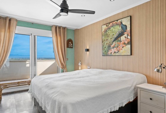 Herverkoop - Vrijstaande Villa -
Algorfa - Castillo de montemar