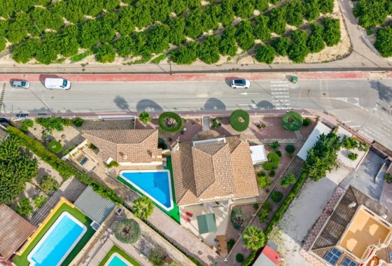 Herverkoop - Vrijstaande Villa -
Algorfa - Castillo de montemar