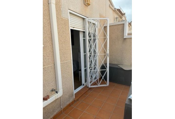 Herverkoop - Appartement / Flat -
Orihuela Costa - Los Almendros-la Florida