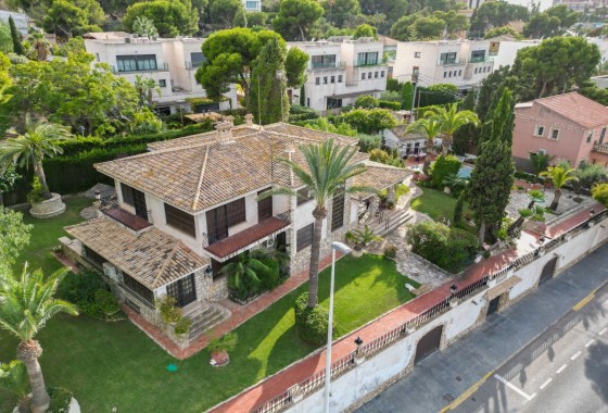 Sale - Detached Villa -
Alicante - Costa Blanca