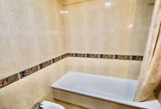 Venta - Apartamento / Piso -
Torrevieja - Aguas Nuevas