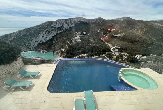 Sale - Detached Villa -
Jávea - Costa Blanca