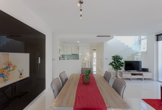 Venta - Chalet Independiente -
Orihuela Costa - Costa Blanca