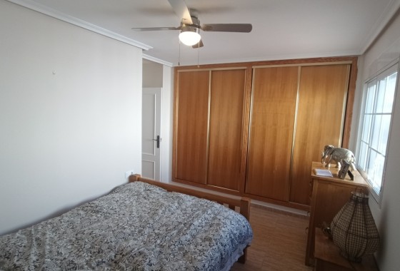 Resale - Freistehende Villa -
Avileses - Inland
