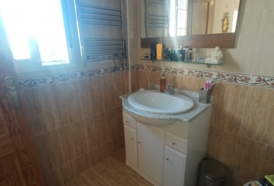 Resale - Freistehende Villa -
Avileses - Inland