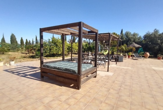 Resale - Freistehende Villa -
Avileses - Inland