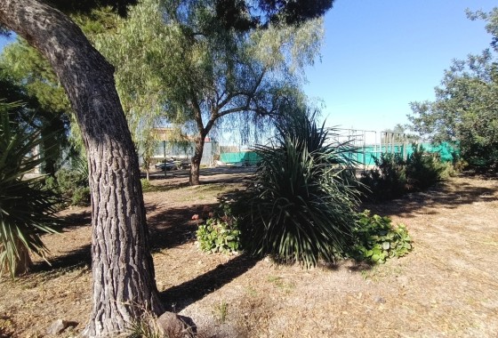 Resale - Freistehende Villa -
Avileses - Inland