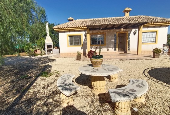 Resale - Freistehende Villa -
Avileses - Inland