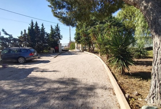 Resale - Freistehende Villa -
Avileses - Inland