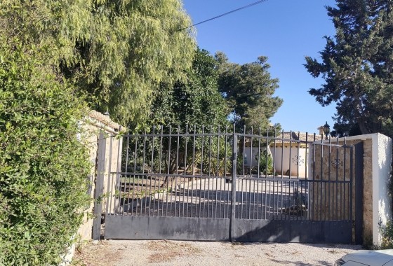 Resale - Freistehende Villa -
Avileses - Inland