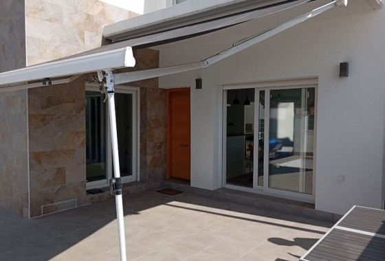 Sprzedaż - Willa wolnostojąca -
Daya Vieja - Costa Blanca