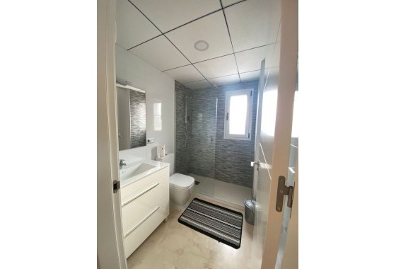 Herverkoop - Appartement / Flat -
Dehesa de Campoamor - Las Filipinas