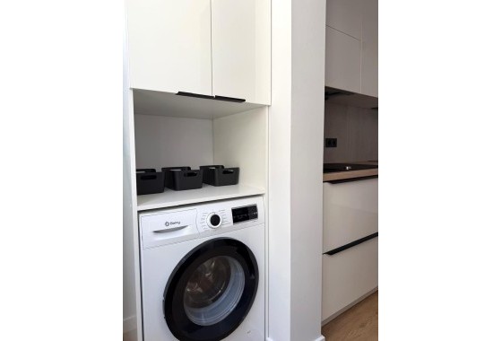 Revente - Appartement -
Torrevieja - Paseo maritimo