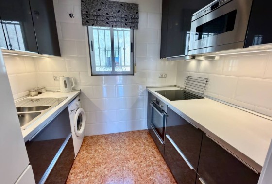 Revente - Appartement -
Torrevieja - Paseo maritimo