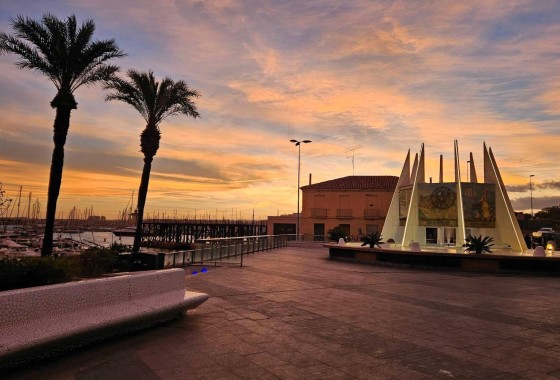 Revente - Appartement -
Torrevieja - Paseo maritimo