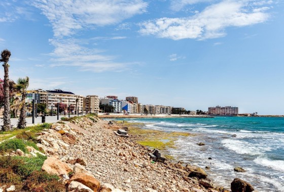 Sprzedaż - Apartament / Mieszkanie -
Torrevieja - Curva del Palangre