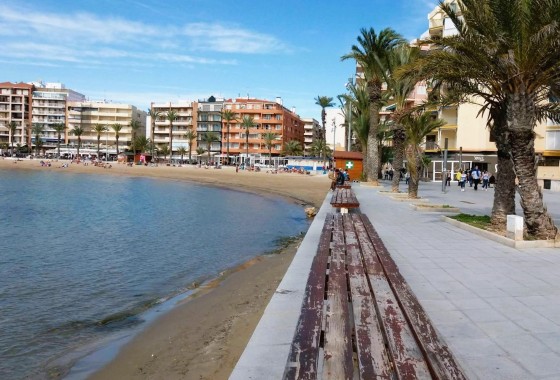 Sprzedaż - Apartament / Mieszkanie -
Torrevieja - Curva del Palangre