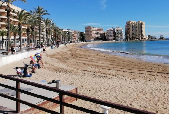 Sprzedaż - Apartament / Mieszkanie -
Torrevieja - Curva del Palangre
