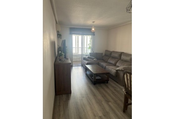 Herverkoop - Appartement / Flat -
Torrevieja - Center
