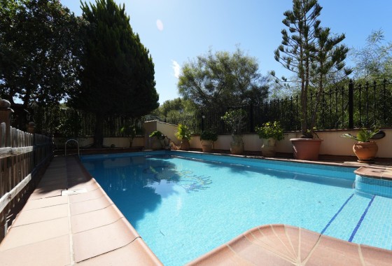 Herverkoop - Vrijstaande Villa -
Orihuela Costa - Campoamor