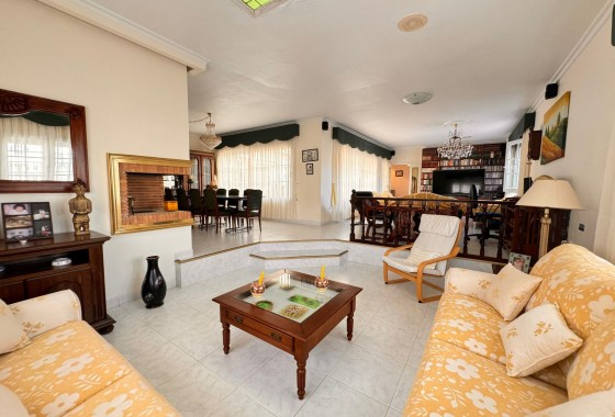 Sale - Detached Villa -
La Manga del Mar Menor - Costa Calida
