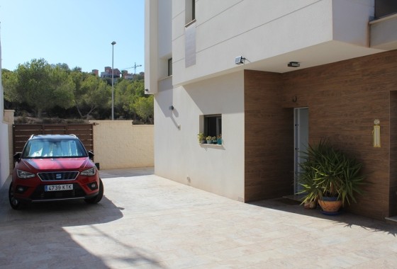 Revente - Villa Individuelle -
San Miguel de Salinas - Inland