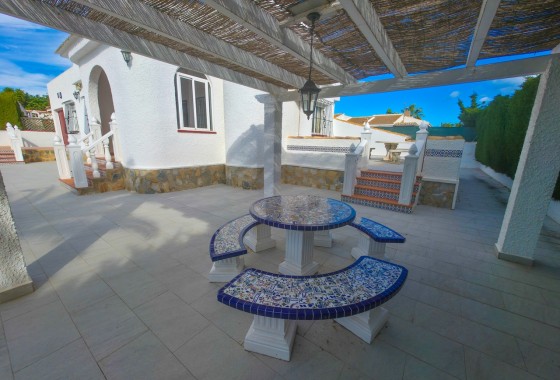 Sprzedaż - Willa wolnostojąca -
Torrevieja - Costa Blanca