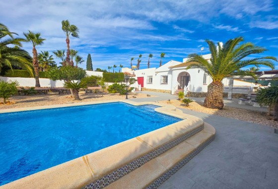 Sprzedaż - Willa wolnostojąca -
Torrevieja - Costa Blanca