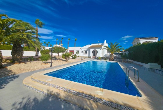 Sprzedaż - Willa wolnostojąca -
Torrevieja - Costa Blanca