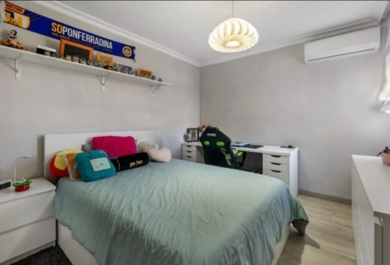 Sprzedaż - Willa w zabudowie bliźniaczej -
Torrevieja - Aguas Nuevas