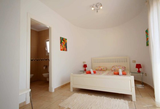 Sprzedaż - Willa wolnostojąca -
Jávea - Costa Blanca