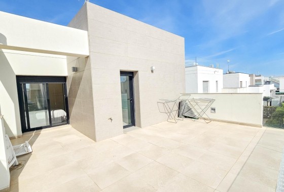 Herverkoop - Vrijstaande Villa -
Rojales - Cuidad Quesada