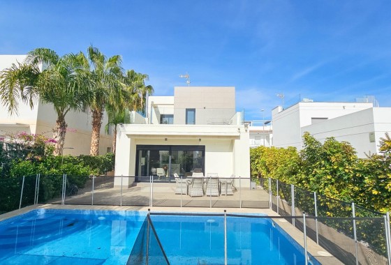 Herverkoop - Vrijstaande Villa -
Rojales - Cuidad Quesada