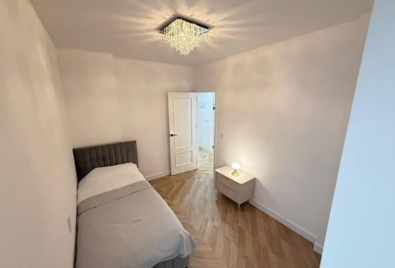 Sprzedaż - Apartament / Mieszkanie -
Torrevieja - Parque de las Naciones