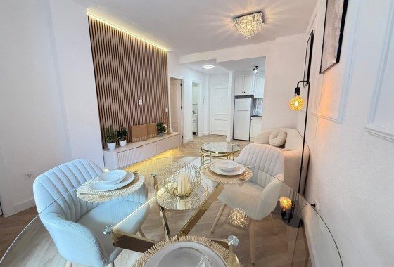 Sprzedaż - Apartament / Mieszkanie -
Torrevieja - Parque de las Naciones