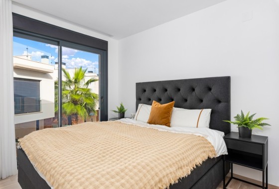 Venta - Chalet Independiente -
Cabo Roig - Costa Blanca