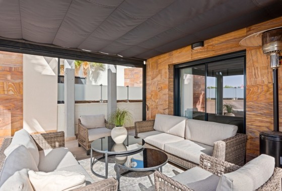 Venta - Chalet Independiente -
Cabo Roig - Costa Blanca