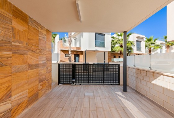 Venta - Chalet Independiente -
Cabo Roig - Costa Blanca