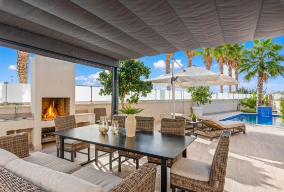 Venta - Chalet Independiente -
Cabo Roig - Costa Blanca