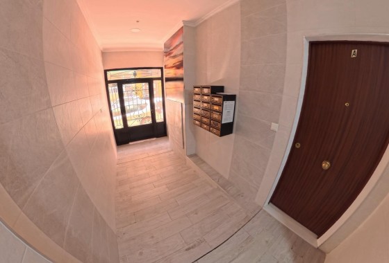 Resale - Wohnung / Appartement -
Torrevieja - Playa del Cura