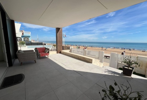 Herverkoop - Vrijstaande Villa -
Torrevieja - La Mata