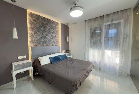 Herverkoop - Vrijstaande Villa -
Torrevieja - La Mata