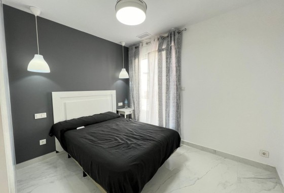 Herverkoop - Vrijstaande Villa -
Torrevieja - La Mata