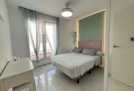 Herverkoop - Vrijstaande Villa -
Torrevieja - La Mata