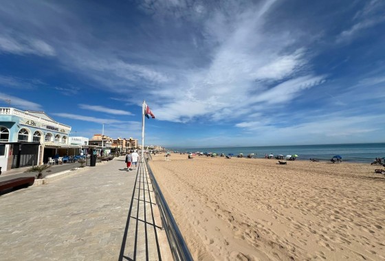 Herverkoop - Vrijstaande Villa -
Torrevieja - La Mata
