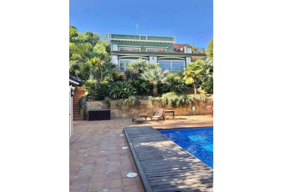 Resale - Freistehende Villa -
El Palmar