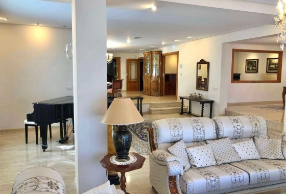 Resale - Freistehende Villa -
El Palmar